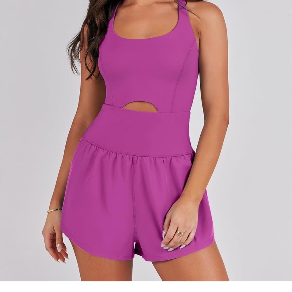 Caracilia Women's Stretchy Pink Workout Romper. Size Small - Picture 2 of 9